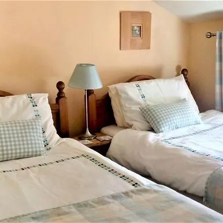 بيت للعطل Yarn House Cosy Traditional Overlooking Waterfalls *